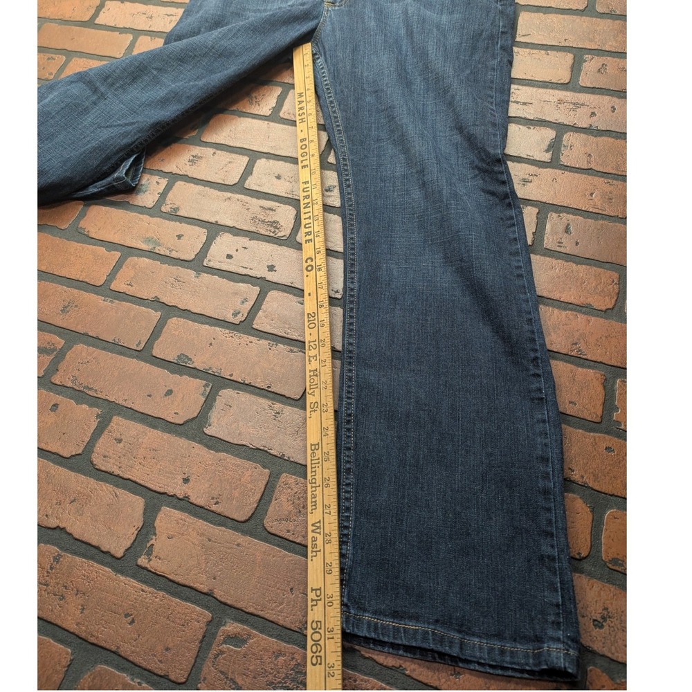 Lee Men's 38x32 Premium‎ Select Dark Wash Straight Leg Jeans - Picture 10 of 13